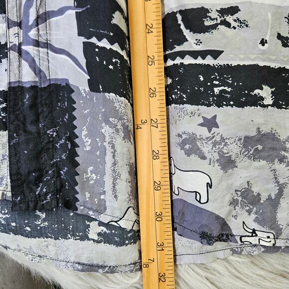 Vintage Mens Large Silk Button Up Gray Abstract Elephant Art Unique 80s Funky - Picture 12 of 12